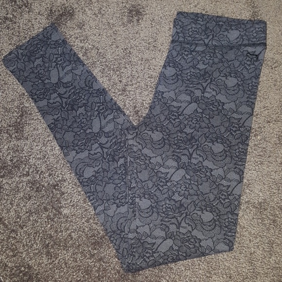 PINK Victoria's Secret Pants - Victoria's Secret PINK leggings